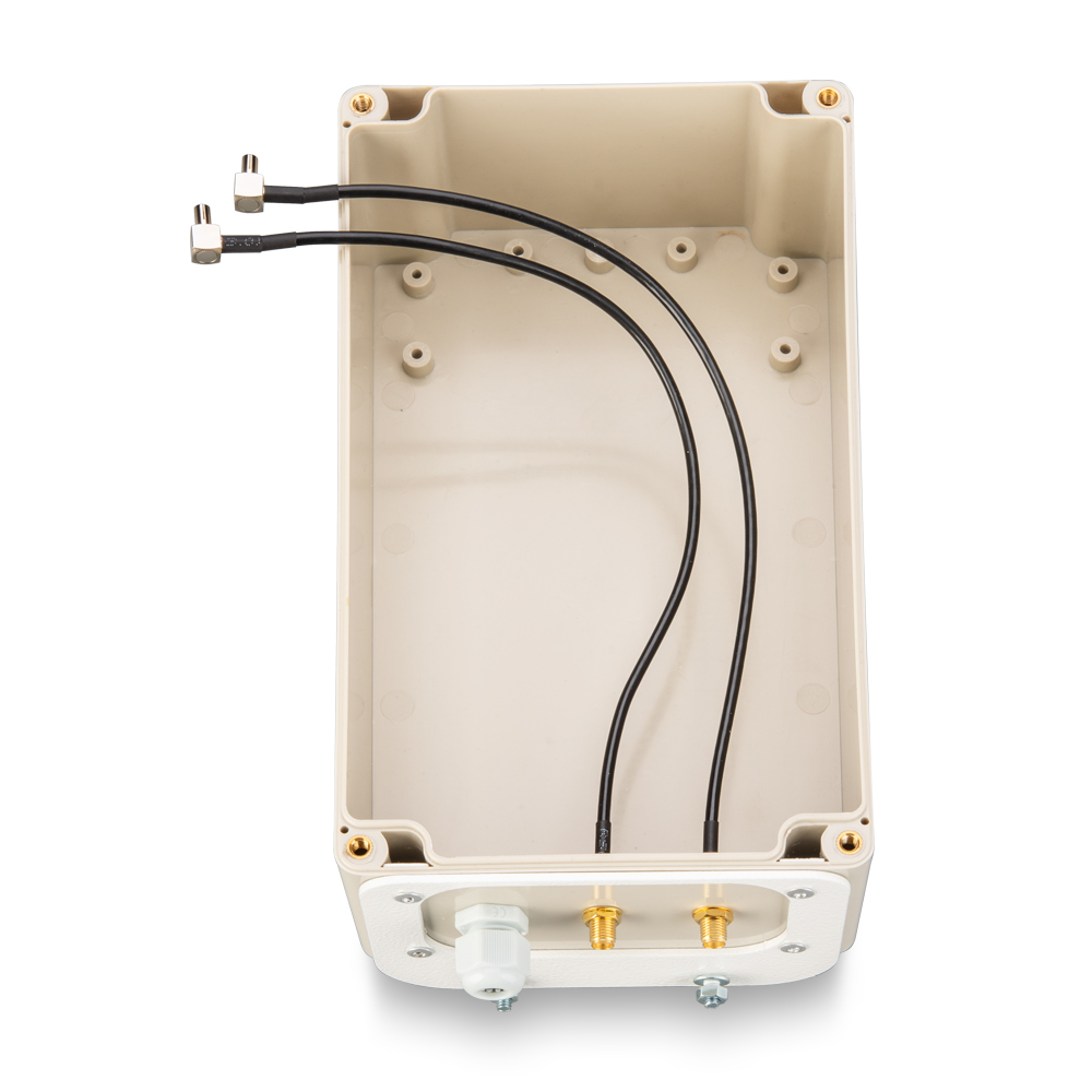 Кронштейн KGG-SMAx2 с гермобоксом для параболической 3G/WiFi/4G MIMO антенны