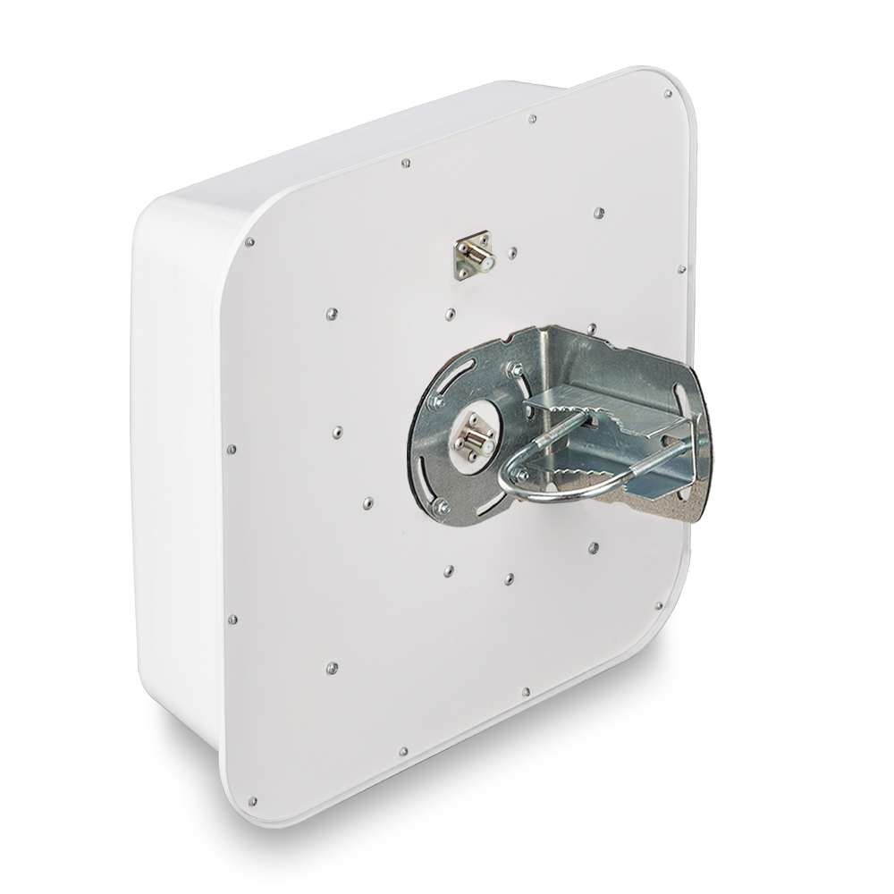 Широкополосная 2G/3G/4G MIMO антенна 15 дБ KAA15-700/2700