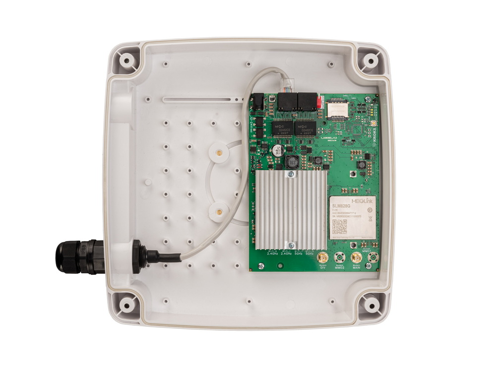 Роутер Kroks Rt-Ubx m6-G с модемом LTE cat.6