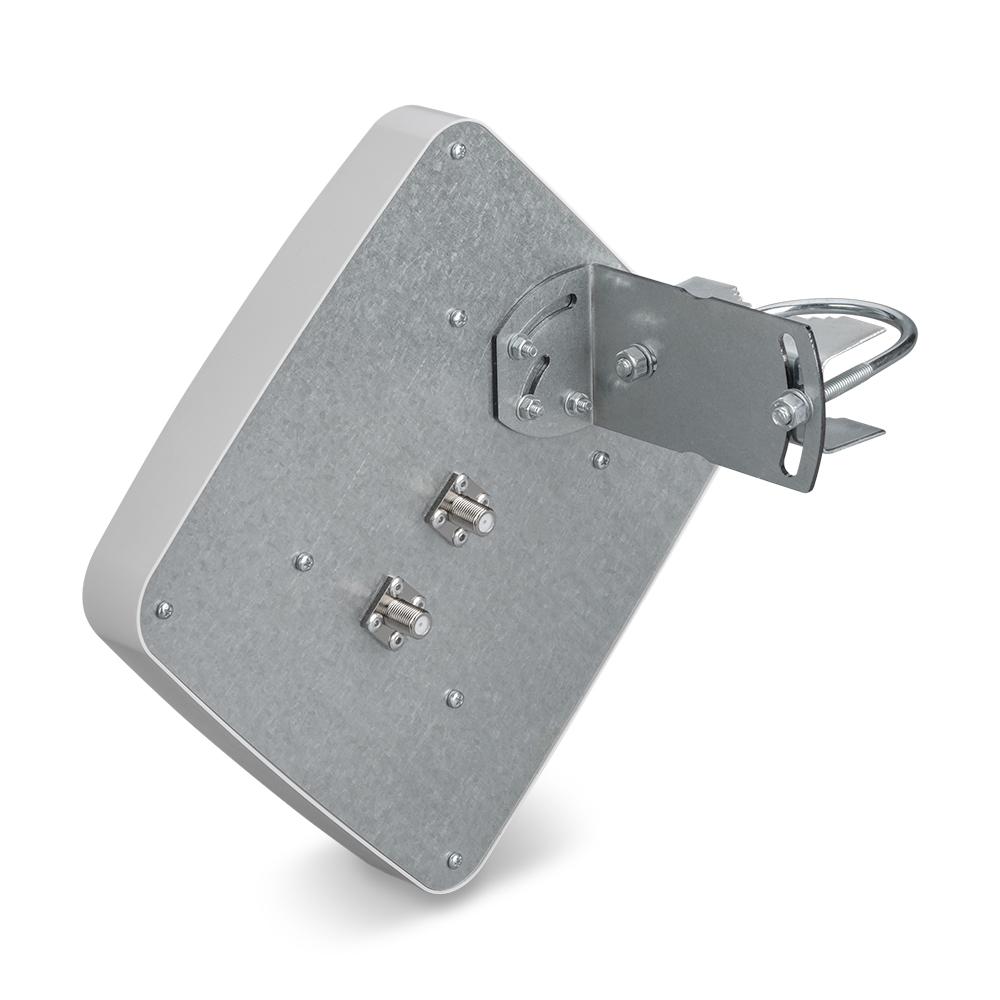 Широкополосная 3G/4G MIMO антенна KAA15-1700/2700 LITE